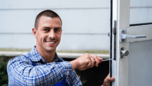 What to expect when you call a locksmith