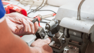 What are the benefits of a commercial locksmith